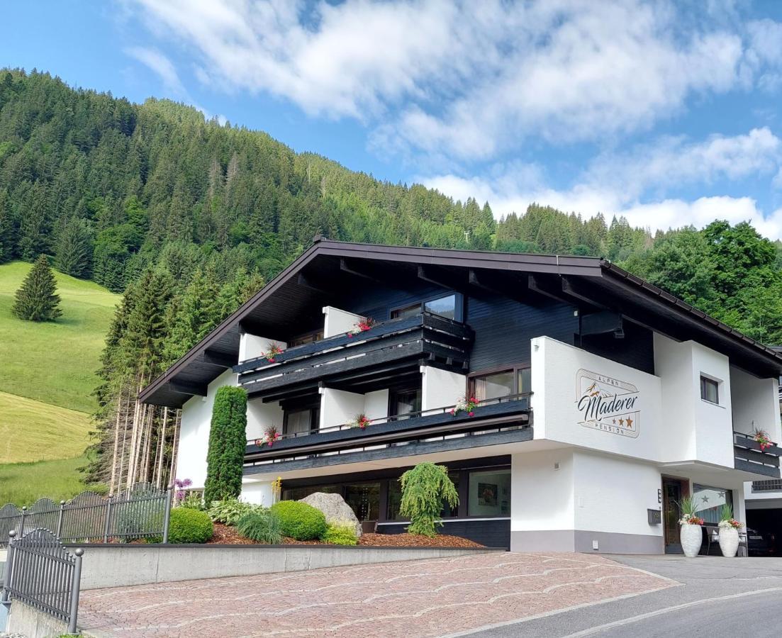 Alpenpension Maderer Gaschurn Bagian luar foto