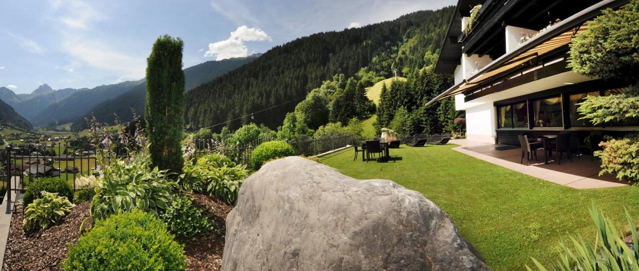 Alpenpension Maderer Gaschurn Bagian luar foto