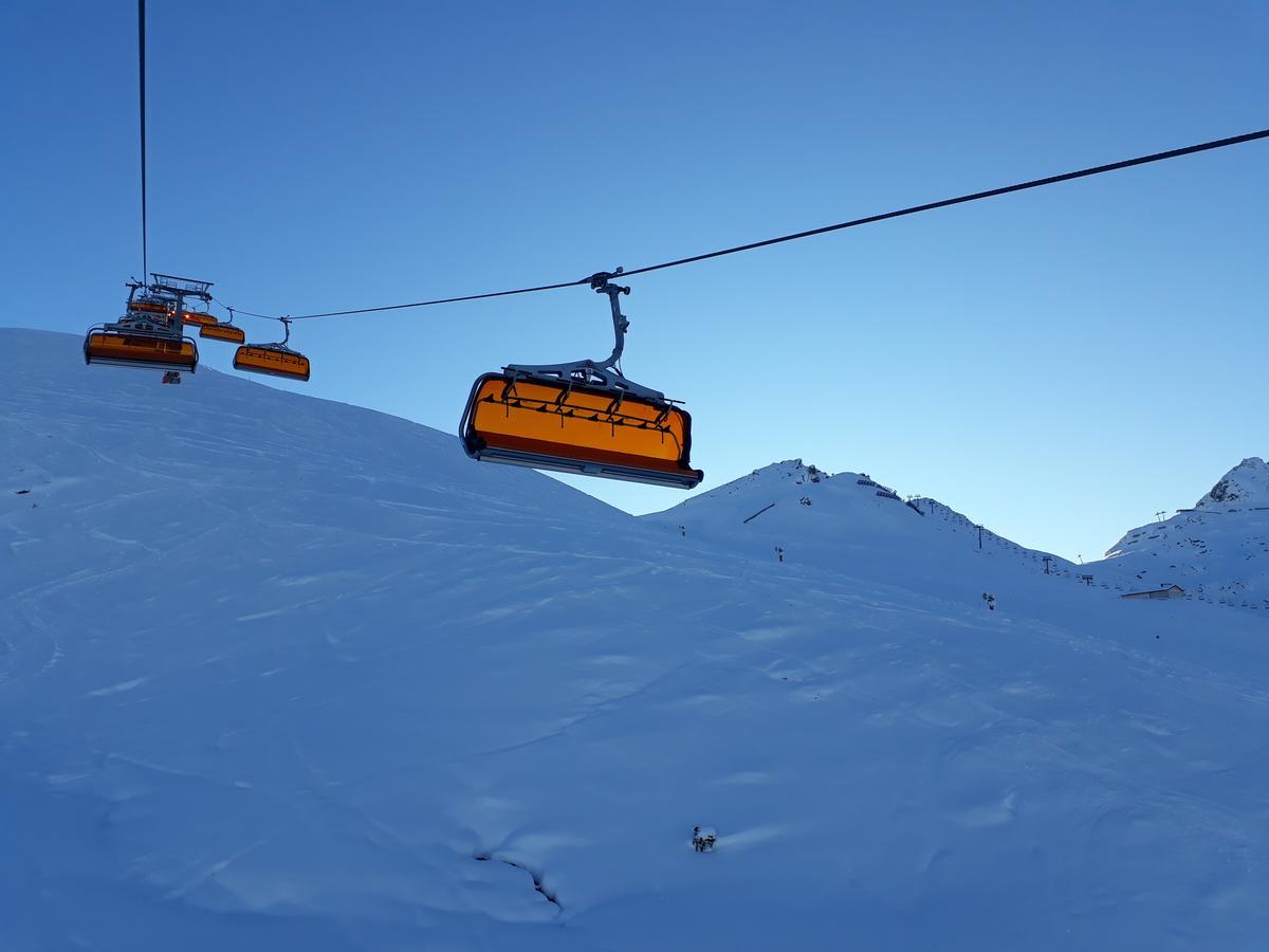 Alpenpension Maderer Gaschurn Bagian luar foto
